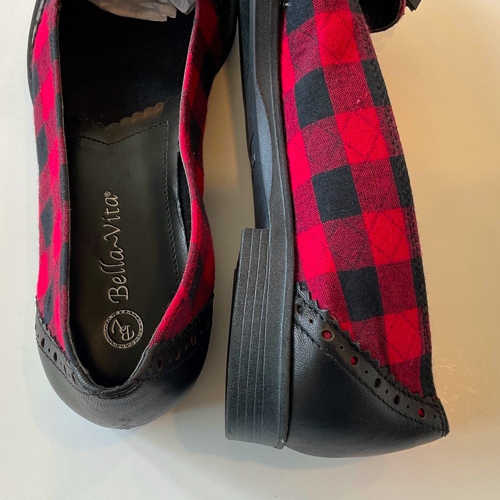 BELLA VITA Loafer Black Red Plaid Tassel Size 9 - Picture 4 of 8